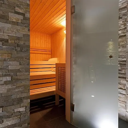 Hotel La Vallee &spa 3*