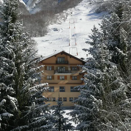 Hotel La Vallee &spa 3*