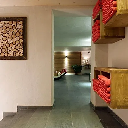 Hotel La Vallee &spa 3*