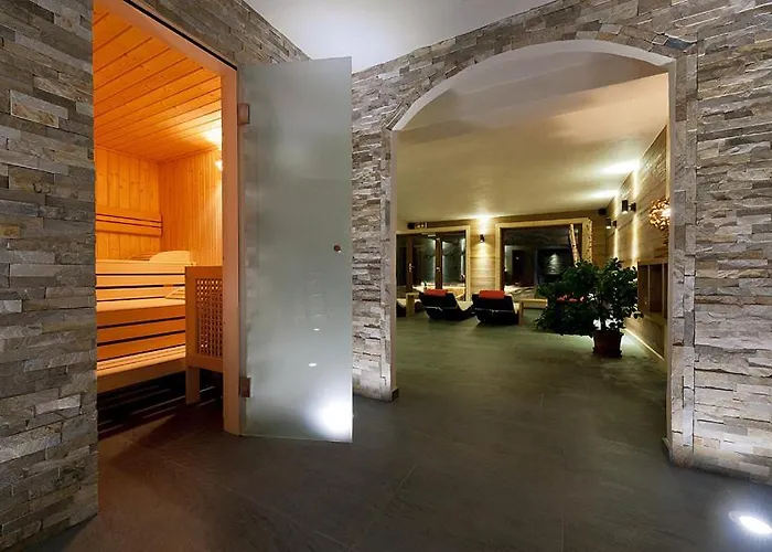 Hotel La Vallee &spa 3*